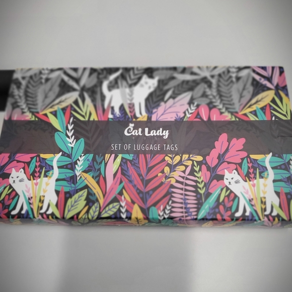 ONE Cat Lady Luggage Tag - Picture 3 of 8